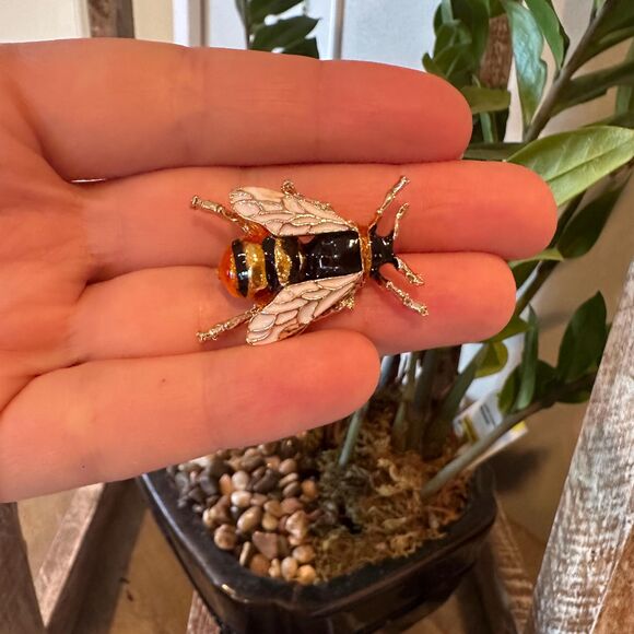 Bee Brooch Pin Insect Brooch Bee Pin Insect Pin Gift For Bee Lover Unique Gift - Picture 2 of 3